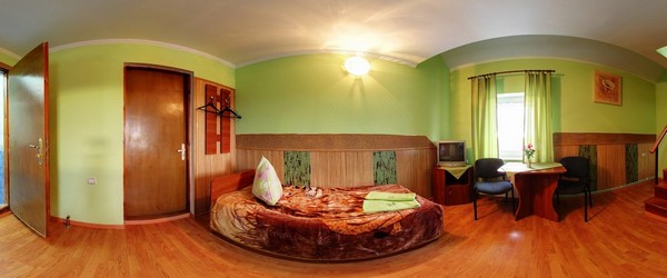 Стандарт тримісний