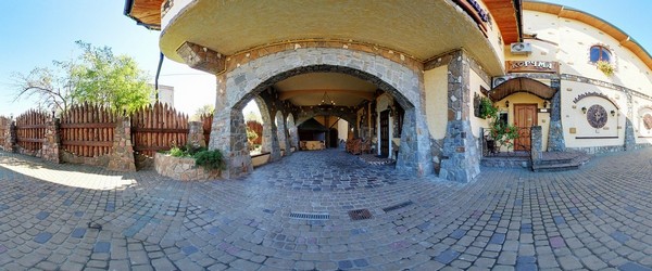 Подвір’я комплексу