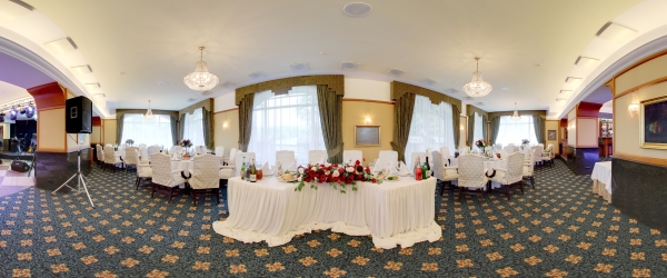 Ресторан Наварія Нова