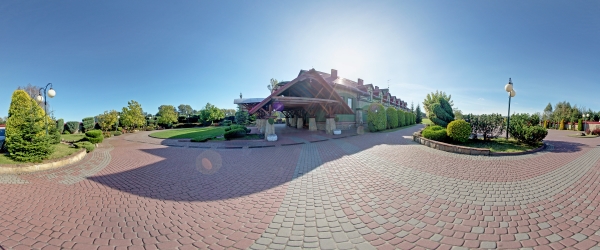 Центральний корпус готелю