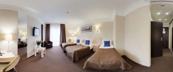 Покращений Двомісний стандарт з можливістю трьохмісного розміщення