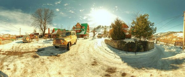 Двір взимку