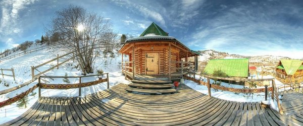 Вхід в Колибу