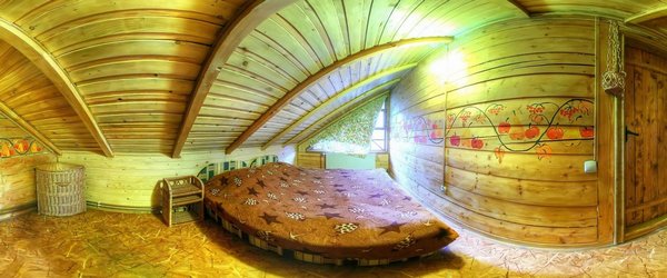 Котедж Бойківський Осінь кімната №2