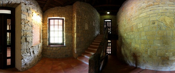 Коридори готелю