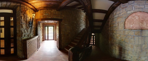 Коридори готелю