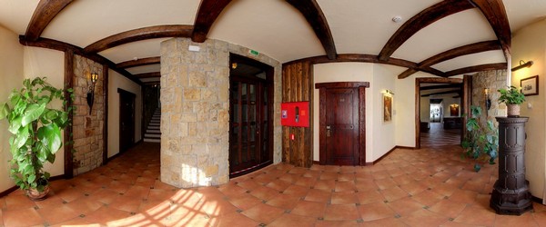 2-ий поверх, коридор