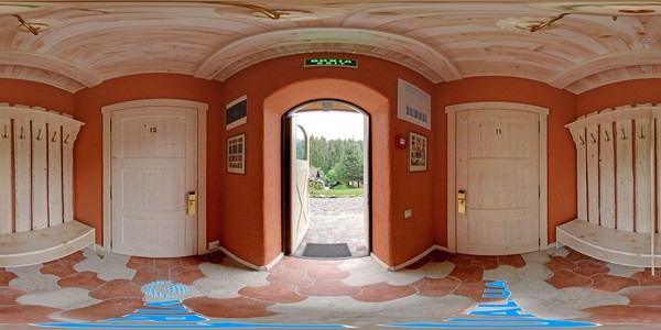 Люкс на 1-му поверсі котеджу, передпокій