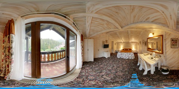 Люкс на 3-му поверсі котеджу, 1-ша спальня