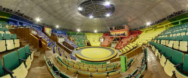 Арена, вид з глядацьких місць