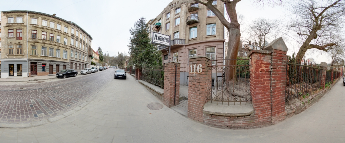 Вид с улицы