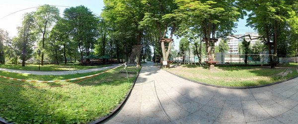 Мотузковий атракціон