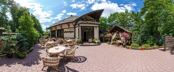 Літній майданчик і альтанки