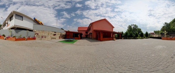 Подвір’я ресторану 