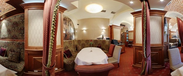 Обідня зала