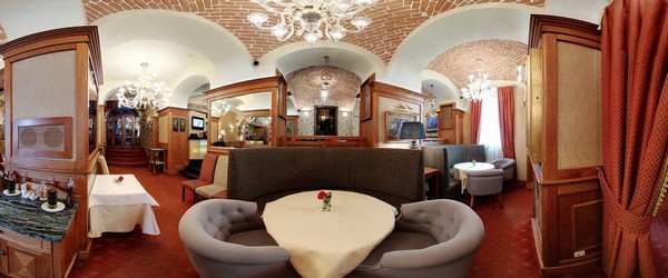 Обідня зала