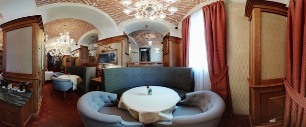 Обідня зала