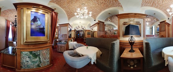 Обідня зала