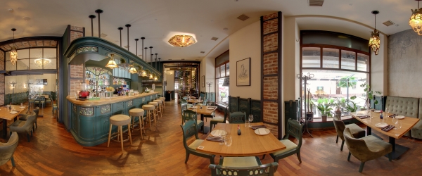 Зал с барной стойкой