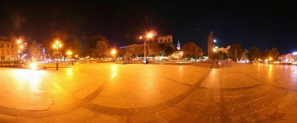 UKR_(pam_shevchenku_night)